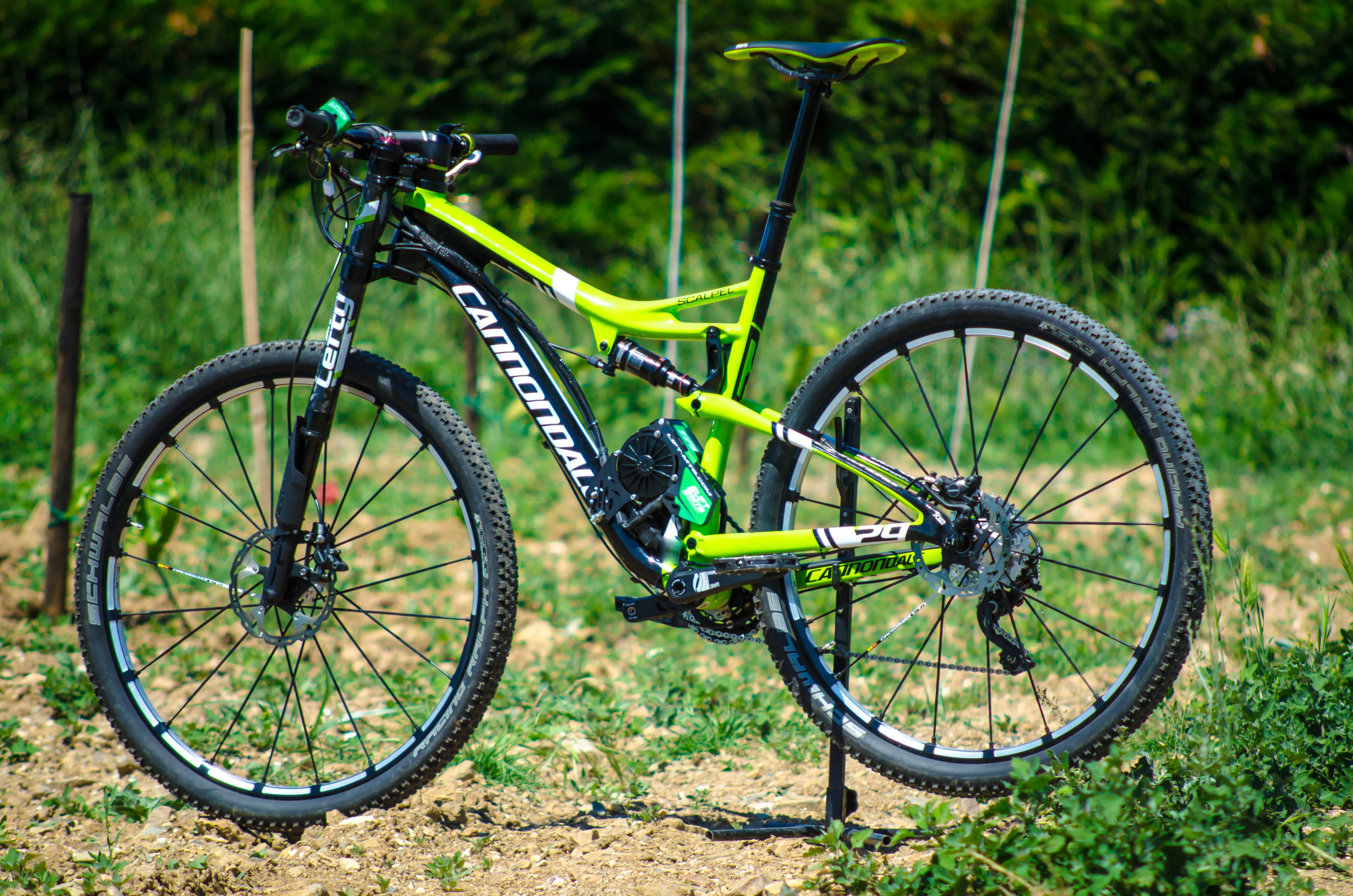 Bicicleta de montaña a eléctrica / BAFANG