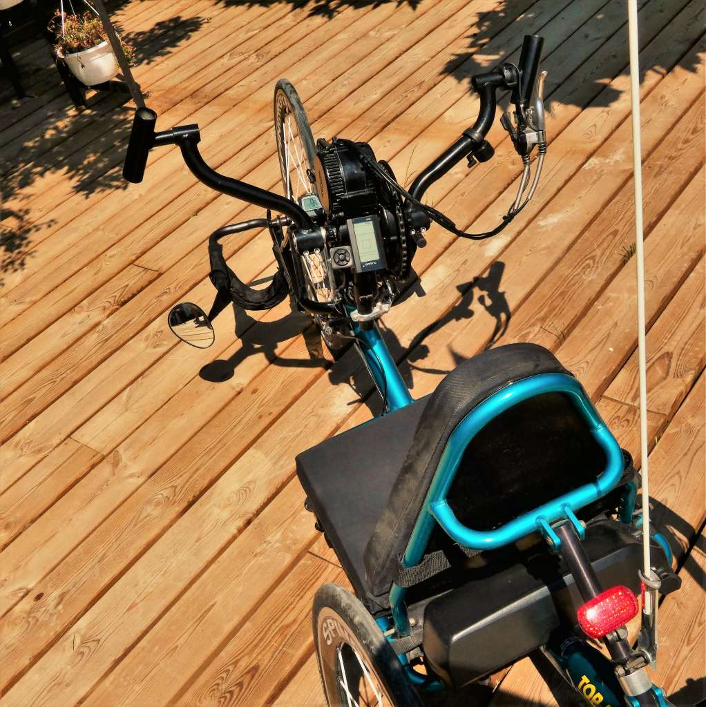 Moteur LIFT-MTB installé sur un handi bike