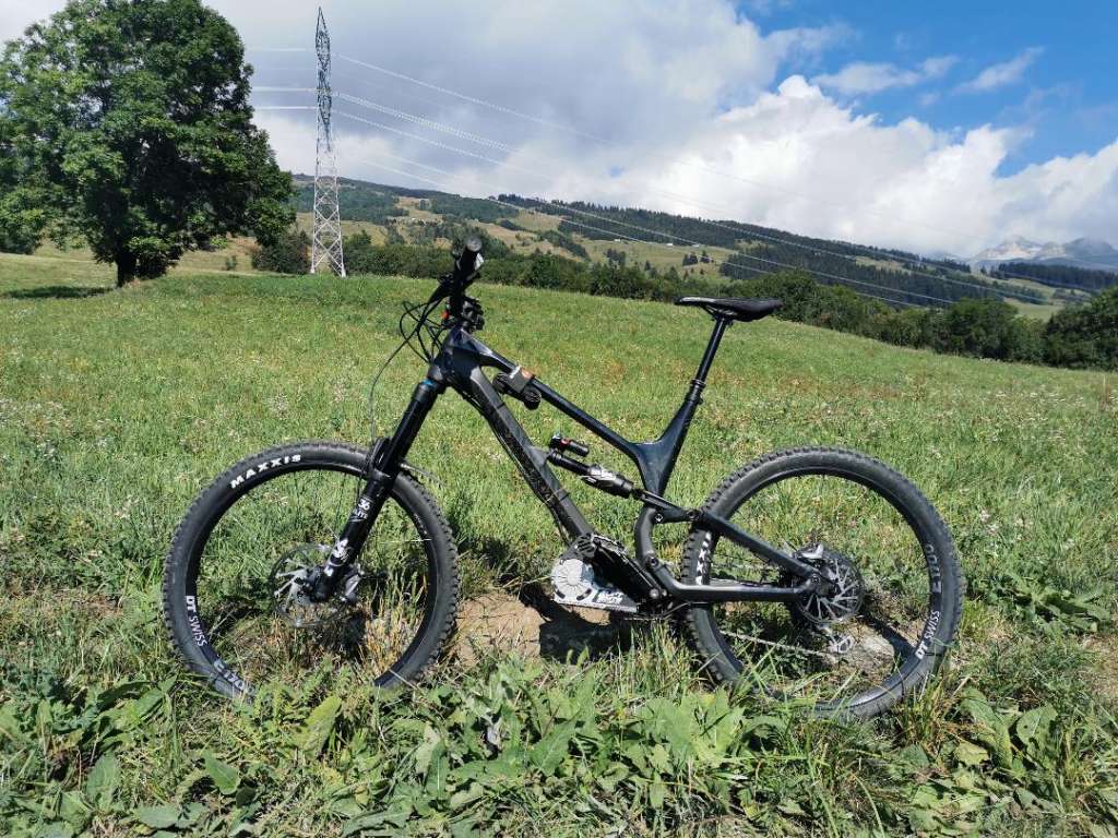 Comment transformer son VTT Canyon avec un kit moteur pédalier